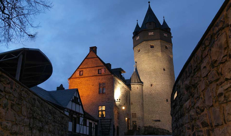 Mittelalterlicher Weihnachtsmarkt auf Burg Altena