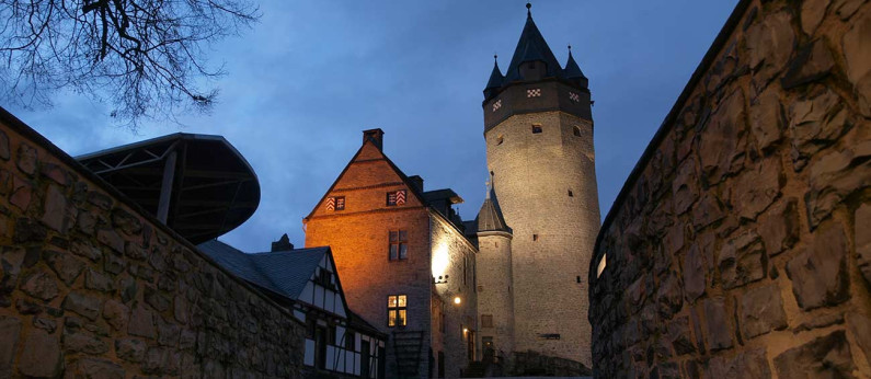 Mittelalterlicher Weihnachtsmarkt auf Burg Altena